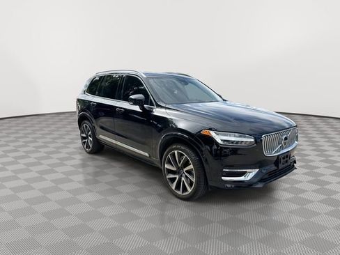 Used 2024 Volvo XC90 B5 Plus image 2
