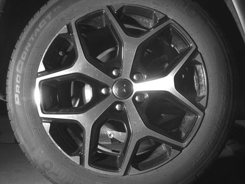 Used 2025 Jeep Compass Limited image 15