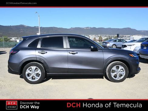 Certified 2025 Honda HR-V LX image 5