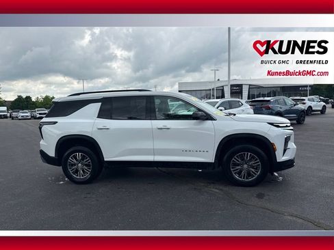 Used 2024 Chevrolet Traverse LT AWD/4WD image 5