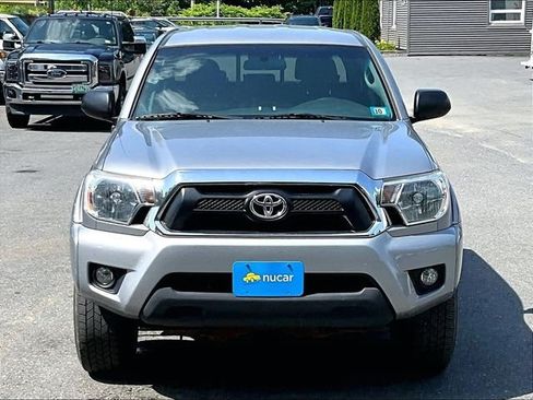 Used 2015 Toyota Tacoma 4x4 Double Cab w/ SR5 Package image 2