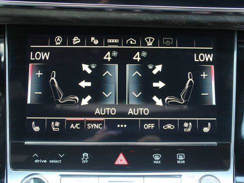 Used 2024 Audi Q7 3.0T Prestige AWD/4WD image 22