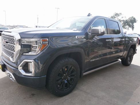 Used 2019 GMC Sierra 1500 Denali w/ Technology Package image 3