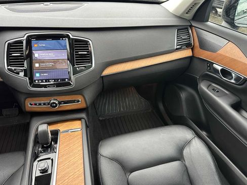 Certified 2023 Volvo XC90 T8 Plus image 27