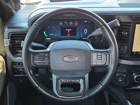 Certified 2023 Ford F450 Platinum w/ FX4 Off-Road Package image 21