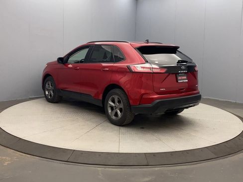Used 2023 Ford Edge SEL w/ Sport Appearance Package AWD/4WD image 3