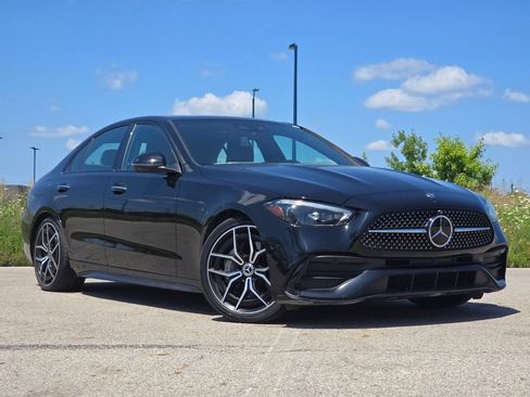 Used 2022 Mercedes-Benz C 300 4MATIC Sedan image 2