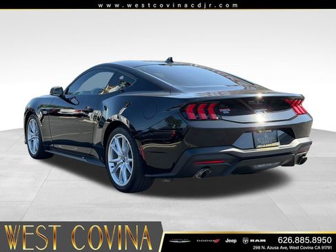 Used 2024 Ford Mustang GT Premium RWD image 7
