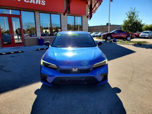 Used 2022 Honda Civic Sport image 2