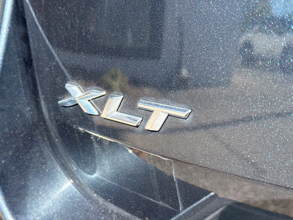 Used 2023 Ford Explorer XLT w/ Equipment Group 202A AWD/4WD image 15