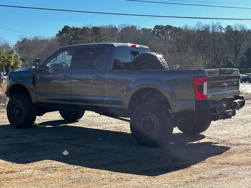 Used 2017 Ford F250 Lariat w/ Lariat Ultimate Package image 8