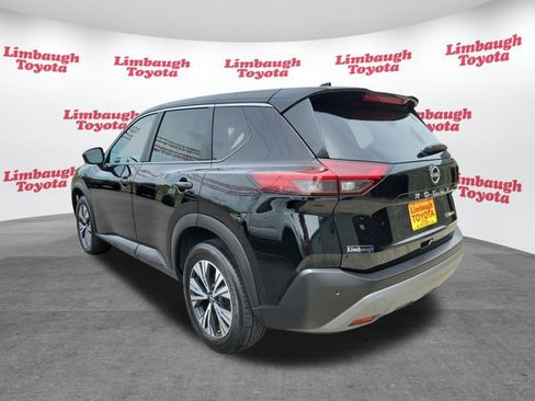 Used 2023 Nissan Rogue SV AWD/4WD image 24