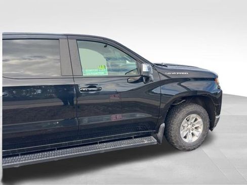 Used 2021 Chevrolet Silverado 1500 LT w/ Bed Protection Package image 3