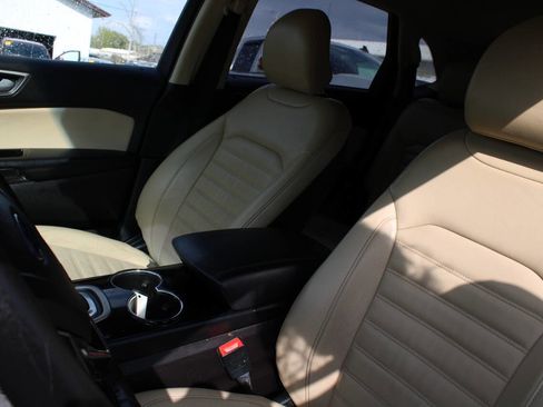 Used 2017 Ford Edge SEL w/ Equipment Group 201A AWD/4WD image 11