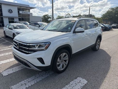 Certified 2023 Volkswagen Atlas SE w/ Panoramic Sunroof Package image 16