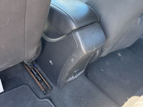 Used 2017 Chevrolet Cruze LT w/ Convenience Package image 17