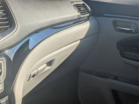 Used 2022 Honda Pilot Touring image 26