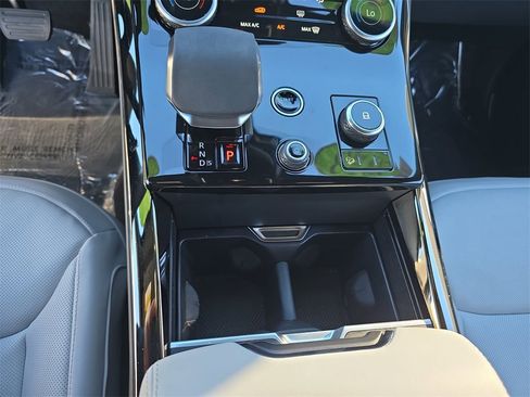 Certified 2023 Land Rover Range Rover Sport SE image 26