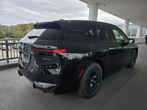 New 2026 BMW iX xDrive45 w/ Premium Package image 3