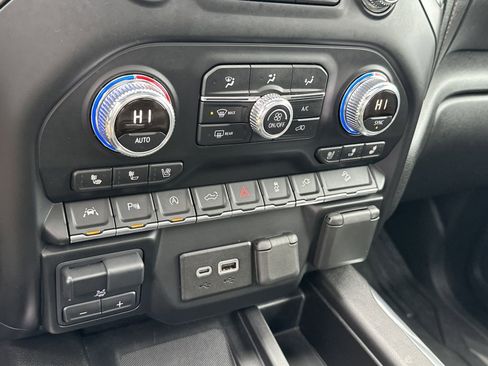 Used 2019 GMC Sierra 1500 AT4 image 23