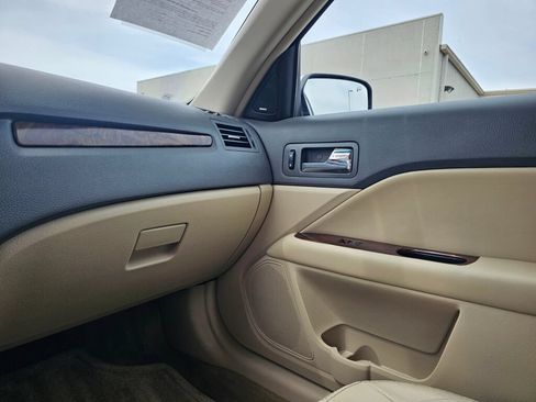 Used 2010 Ford Fusion SEL FWD image 26