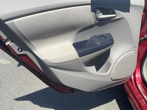 Used 2010 Honda Insight EX image 23