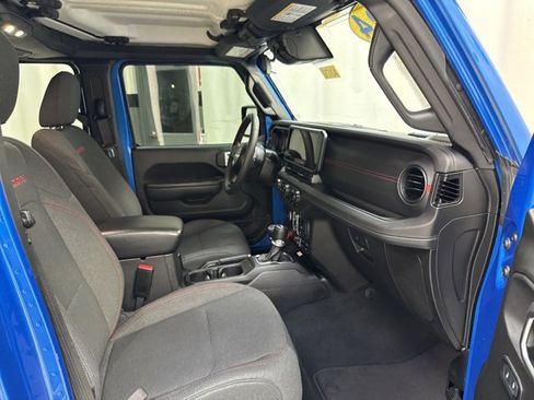 Used 2024 Jeep Wrangler Unlimited Rubicon AWD/4WD image 28