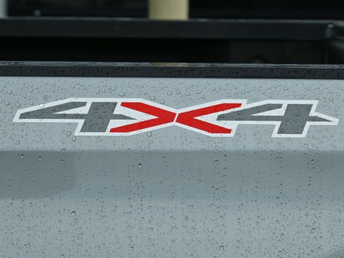 Used 2023 Chevrolet Silverado 1500 LT image 38