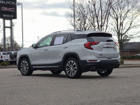 Used 2020 GMC Terrain SLT w/ Preferred Package image 5