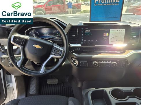 Certified 2025 Chevrolet Silverado 2500 LT w/ Convenience Package AWD/4WD image 11
