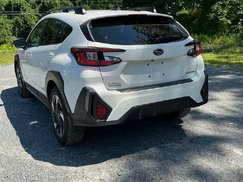 Used 2024 Subaru Crosstrek 2.5i Limited AWD/4WD image 3