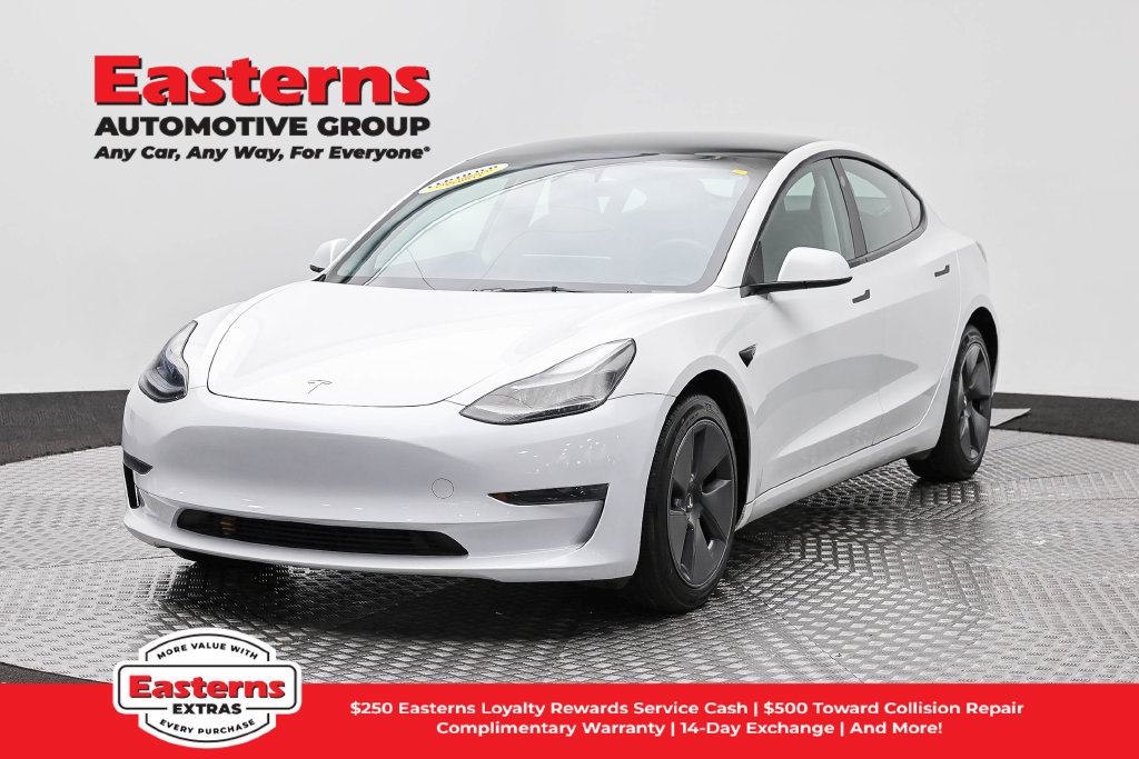 Used 2023 Tesla Model 3 Standard Range RWD image 1