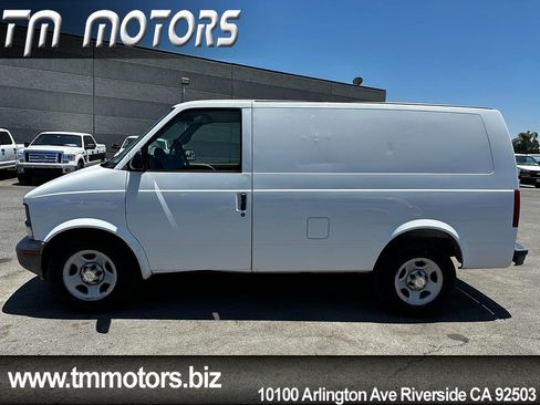 Used 2003 Chevrolet Astro RWD image 3