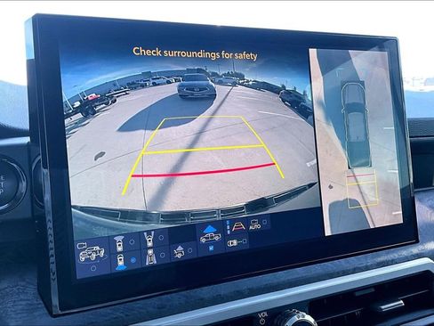 Used 2024 Toyota Tacoma Limited image 28