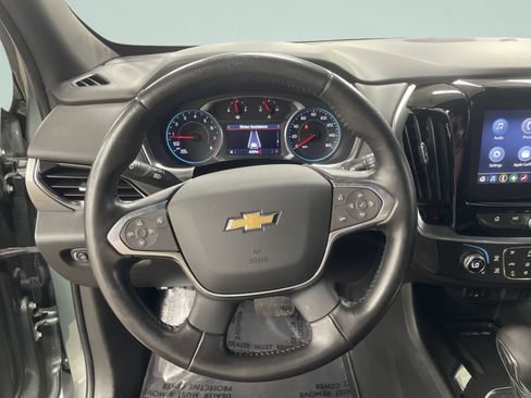 Used 2022 Chevrolet Traverse LT AWD/4WD image 18