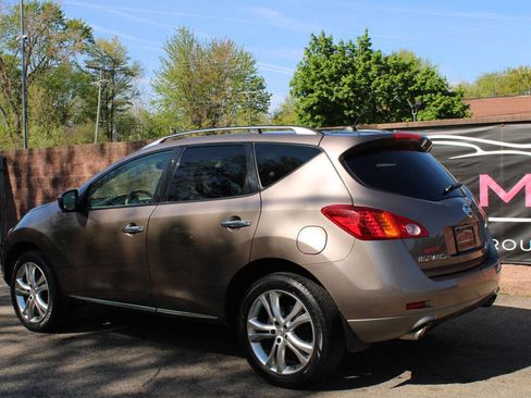 Used 2010 Nissan Murano LE w/ Navigation Pkg AWD/4WD image 3