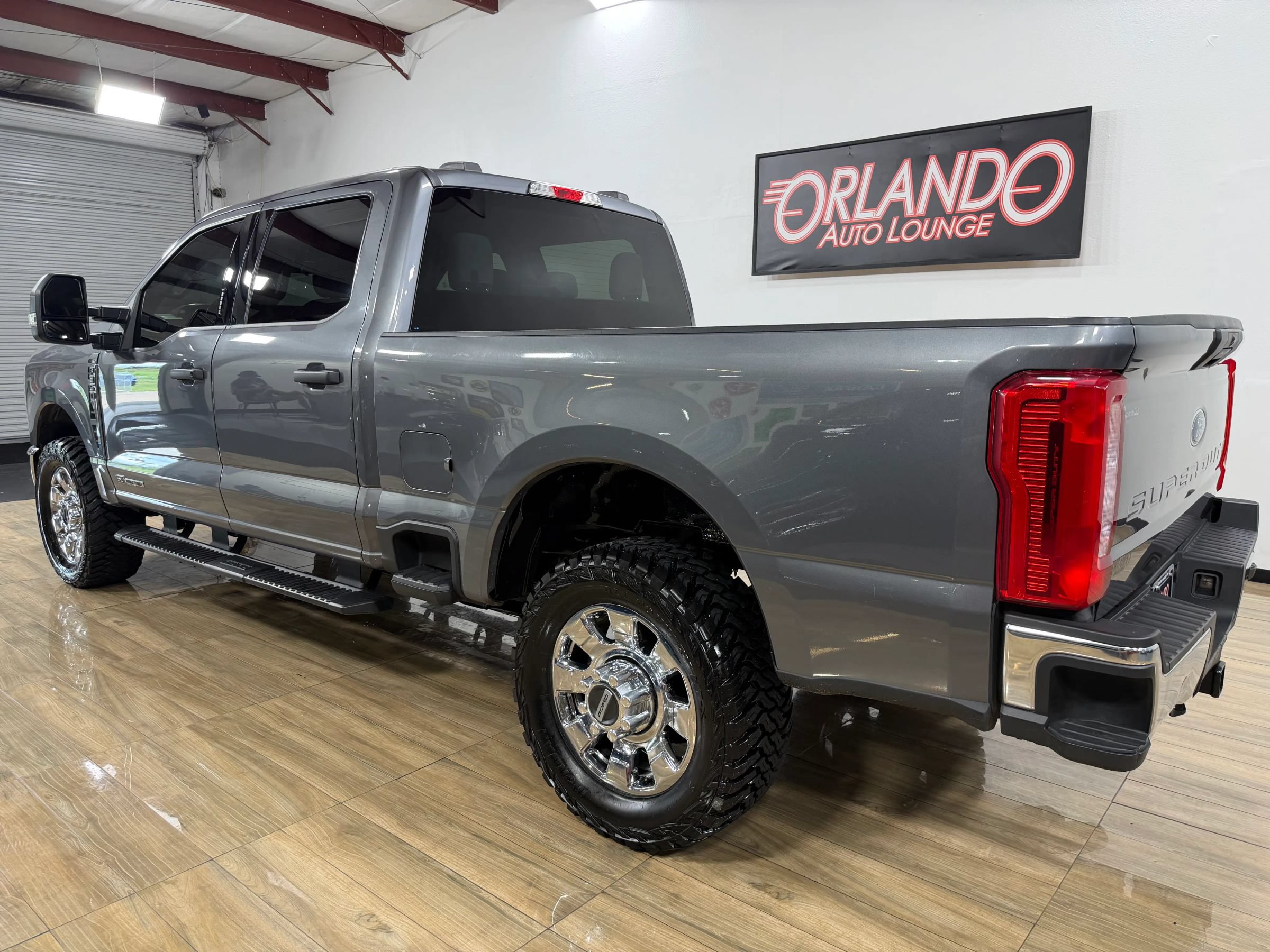 Used 2024 Ford F350 XLT w/ FX4 Off-Road Package AWD/4WD image 4
