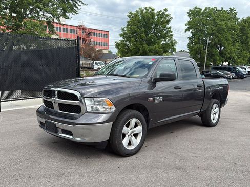 Used 2023 RAM 1500 Classic SLT AWD/4WD image 7