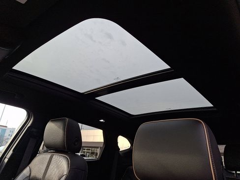 Used 2020 Chevrolet Blazer Premier w/ Driver Confidence II Package image 21