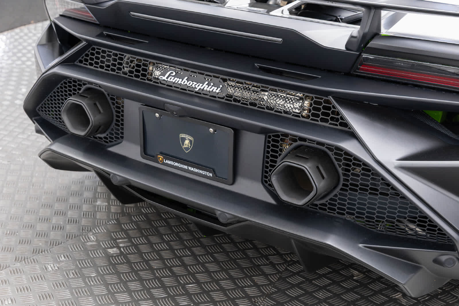 Used 2023 Lamborghini Huracan Tecnica RWD image 52