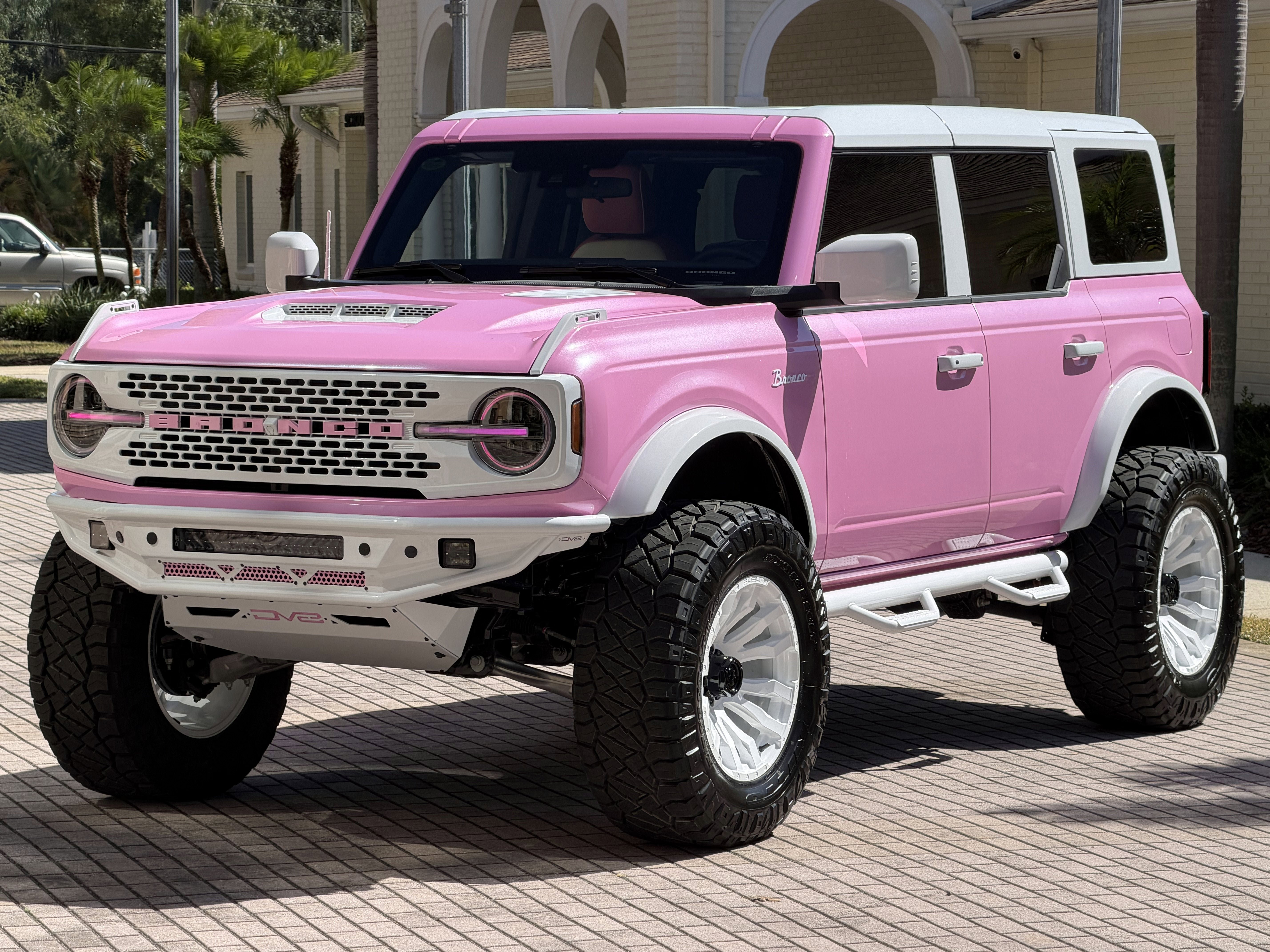 Used 2025 Ford Bronco Outer Banks AWD/4WD image 36