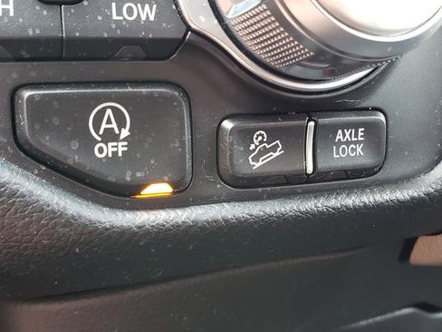 Used 2022 RAM 1500 Laramie w/ Off Road Group image 27