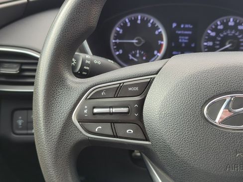 Used 2019 Hyundai Santa Fe SE image 17