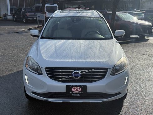 Used 2015 Volvo XC60 T6 image 2