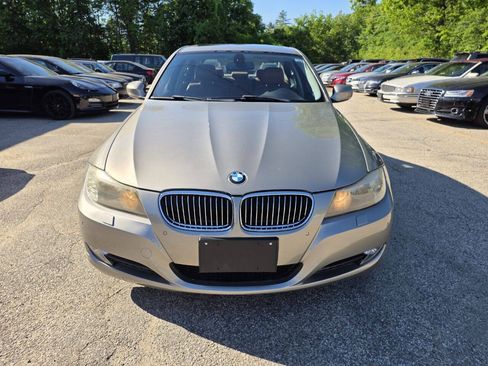Used 2010 BMW 328i xDrive Sedan AWD/4WD image 5