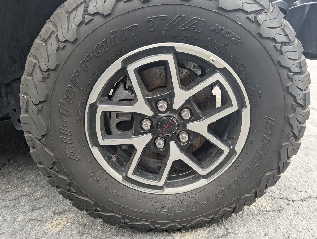 Used 2025 Jeep Wrangler Unlimited Rubicon AWD/4WD image 7