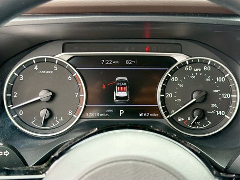 Used 2023 Nissan Rogue SV image 38