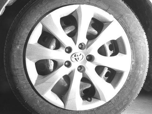 Used 2025 Toyota Corolla LE image 12