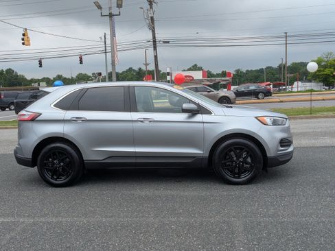 Used 2024 Ford Edge SEL AWD/4WD image 10