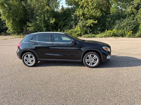 Used 2020 Mercedes-Benz GLA 250 4MATIC image 15